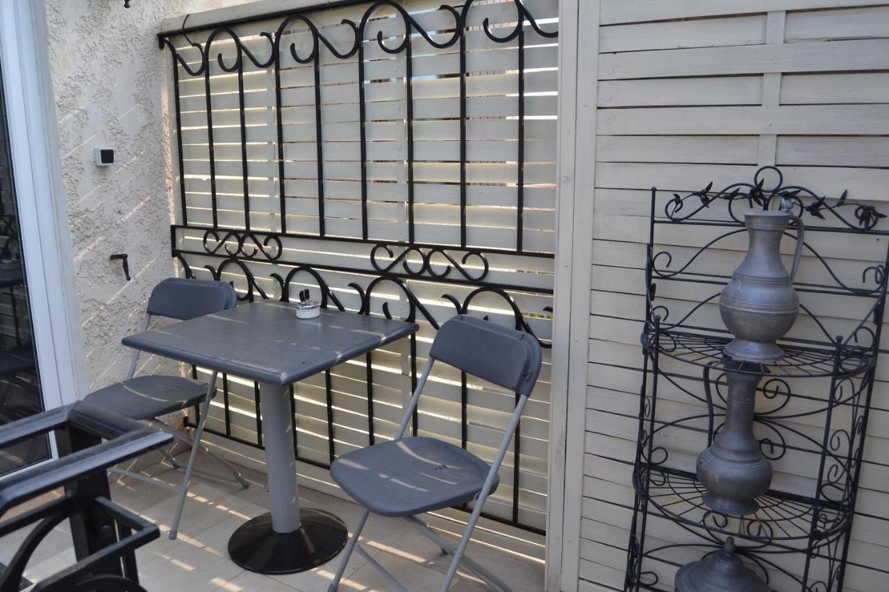 Pavillon De Luberon Daire Lauris Dış mekan fotoğraf